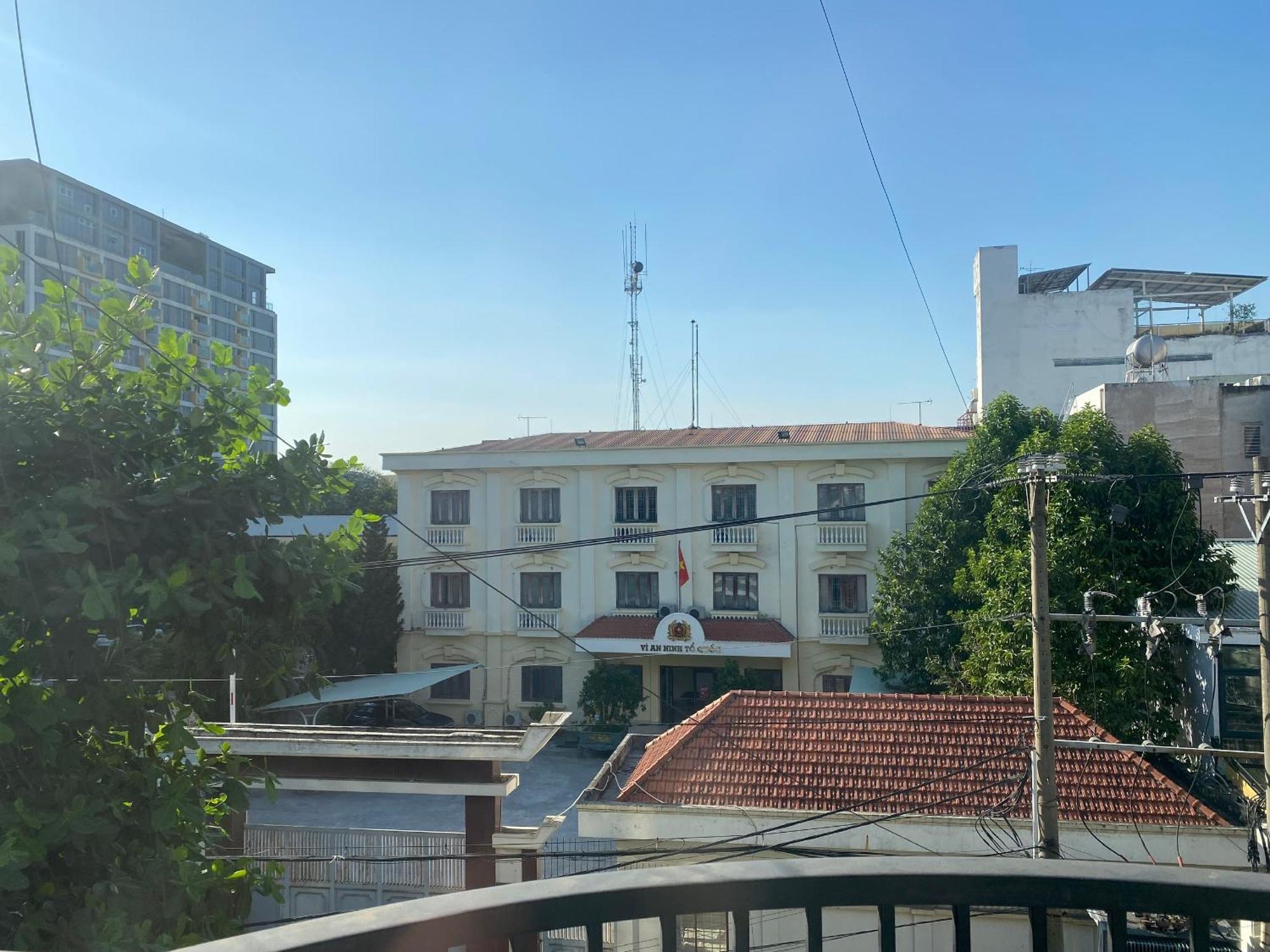 Апартаменти Start House Dorm Walk 5 Minutes To The Airport Хошимін Екстер'єр фото