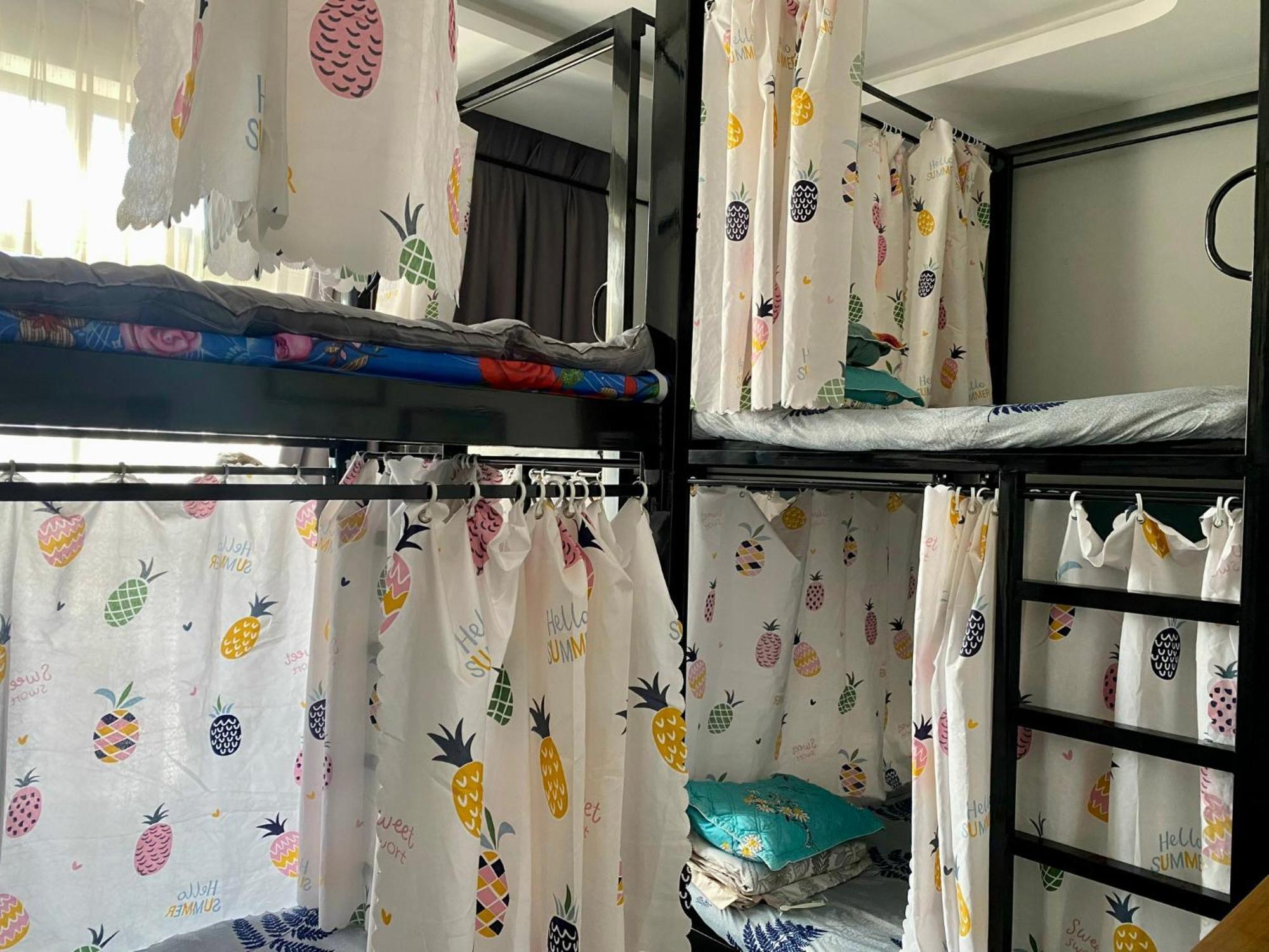 Апартаменти Start House Dorm Walk 5 Minutes To The Airport Хошимін Екстер'єр фото