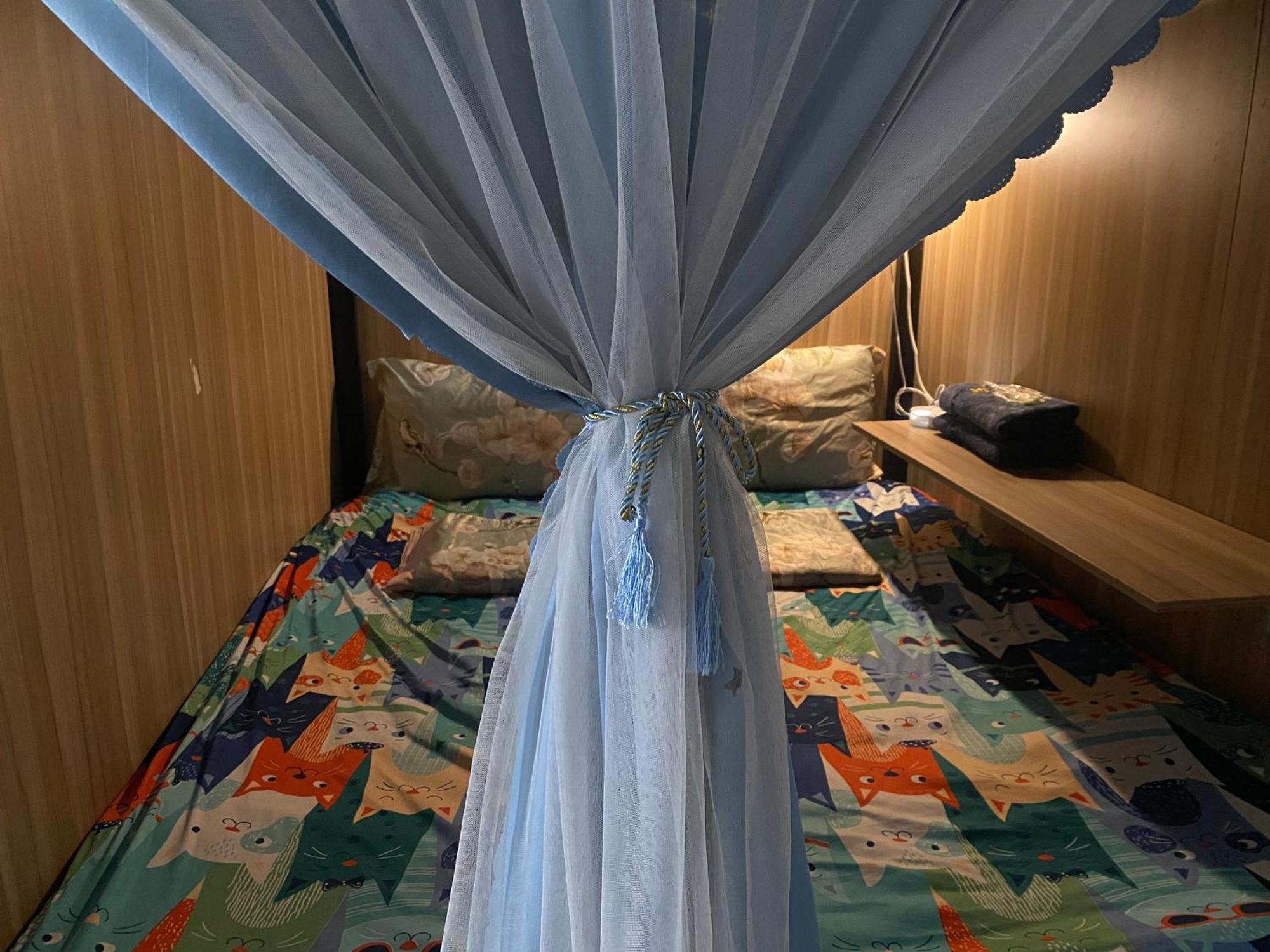 Апартаменти Start House Dorm Walk 5 Minutes To The Airport Хошимін Екстер'єр фото